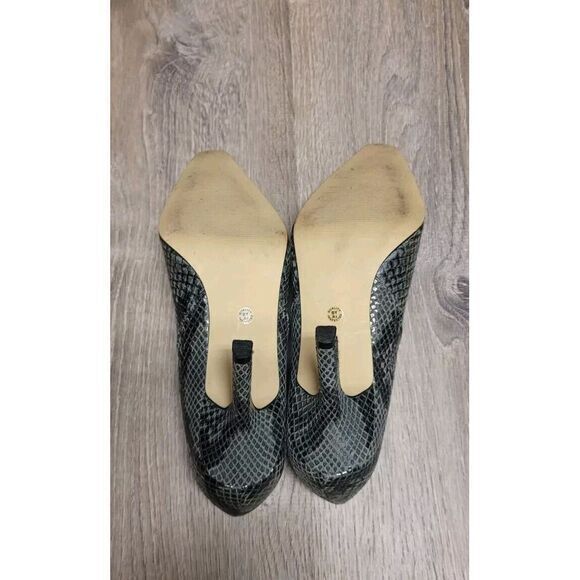 Worthington Leather Black & Gray Snake Skin Print Heels‎  - Size 7M - Picture 6 of 12